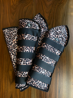 
                  
                    Shipping Boots - Patterned
                  
                